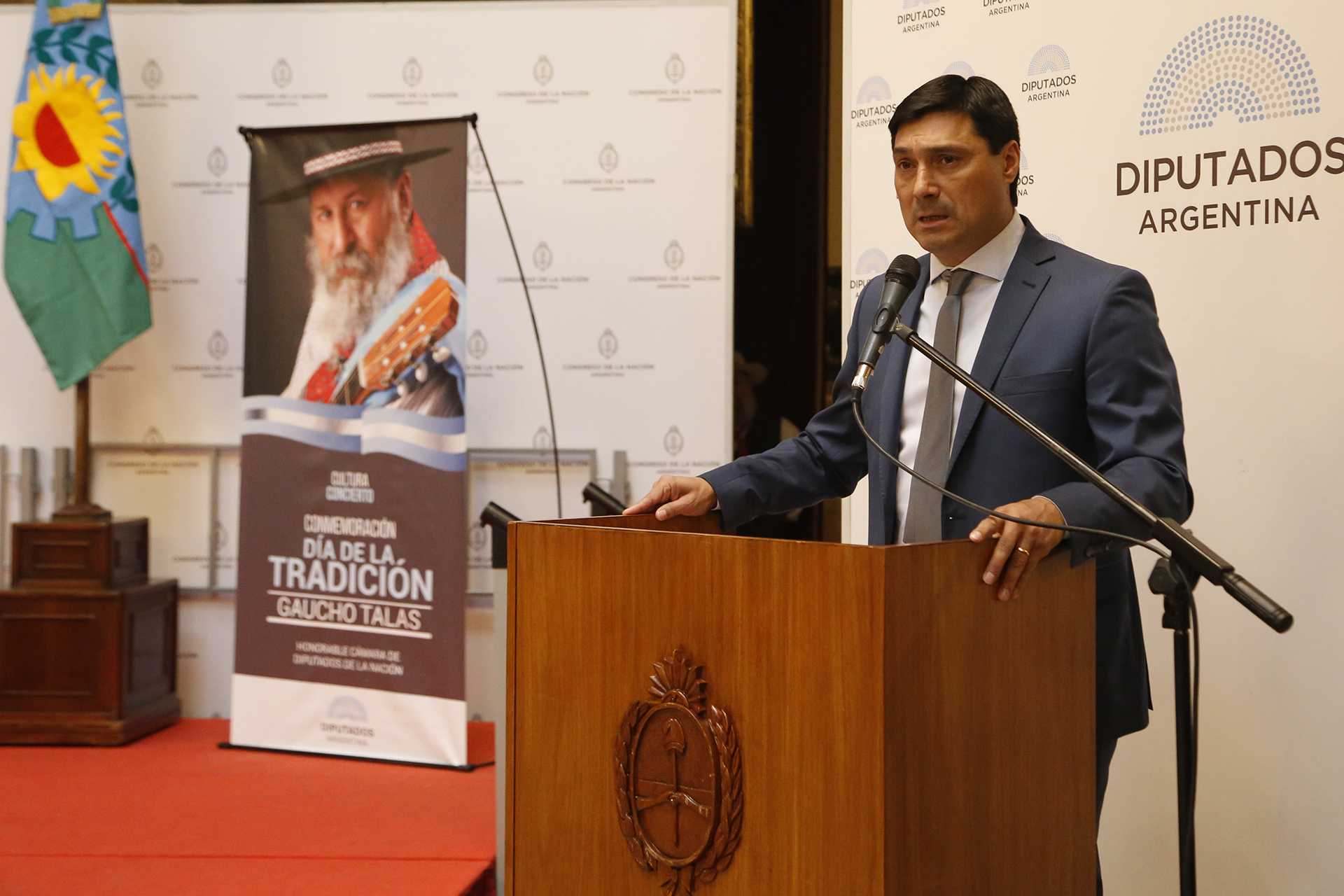 Galeria de imagenes de la noticia HOMENAJE EN DIPUTADOS PARA RESCATAR LOS VALORES DE LA TRADICIÓN